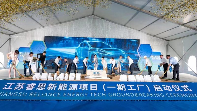光伏逆变器：核心参数解析与选型要点